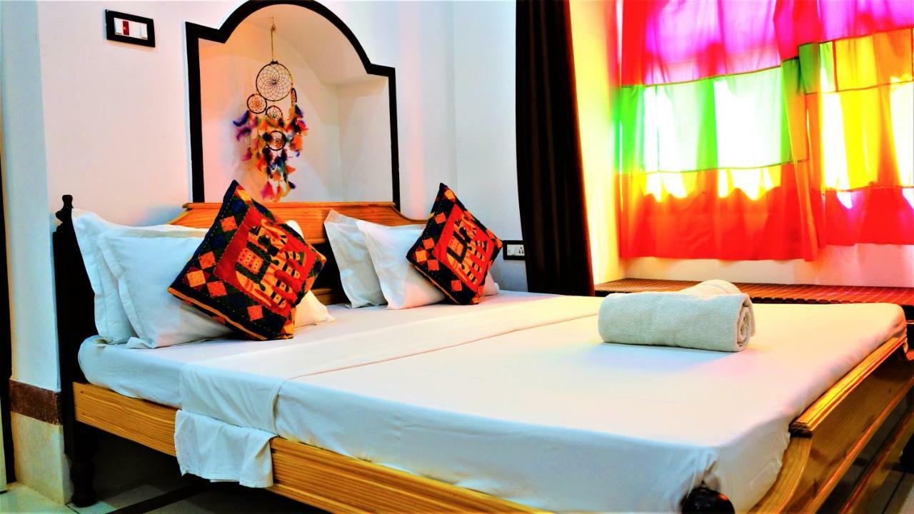 The Wanderlust Guest House & Safari Jaisalmer Ngoại thất bức ảnh